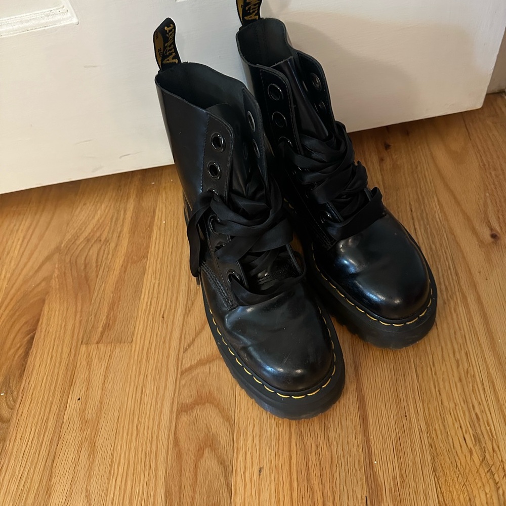 Dr. Martens Women's platform